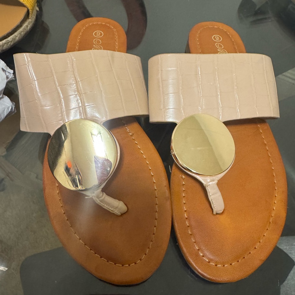 Elegant Beige and Gold Women's Sandals